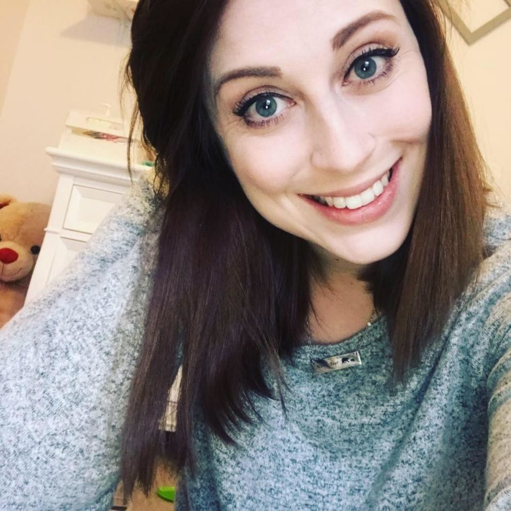 Meet your Posher, Felicia